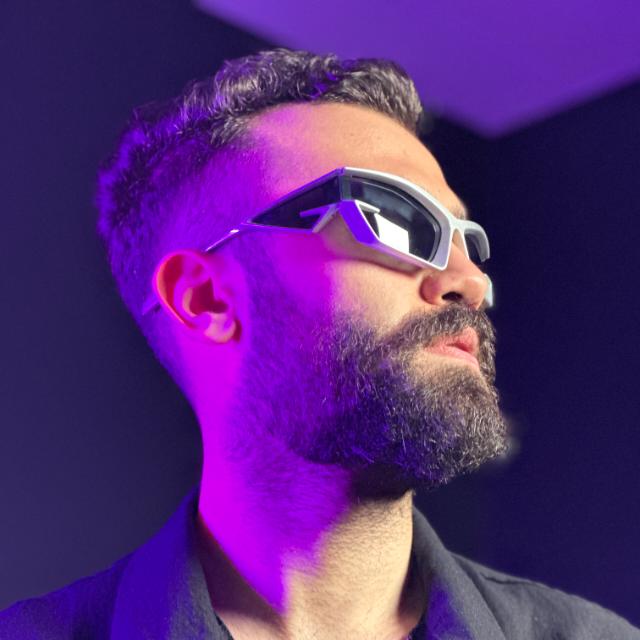 Profile Picture Alireza Moqadam